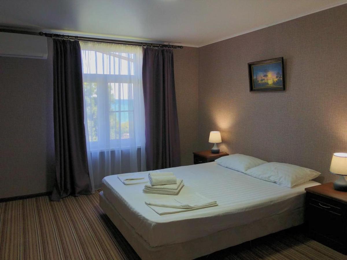 Hotel Capri Sukhumi Eksteriør billede