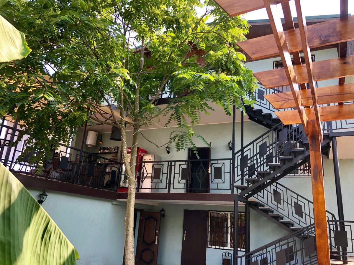 Hotel Capri Sukhumi Eksteriør billede