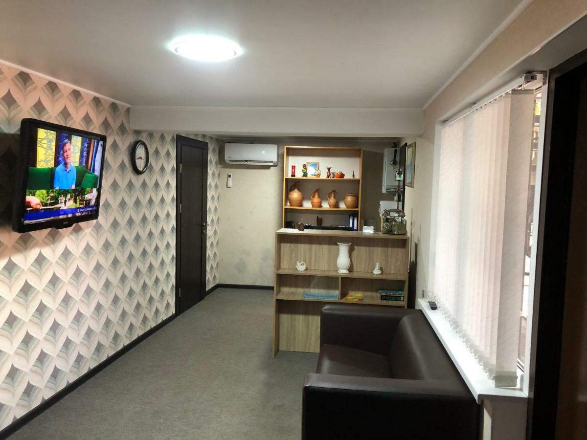 Hotel Capri Sukhumi Eksteriør billede