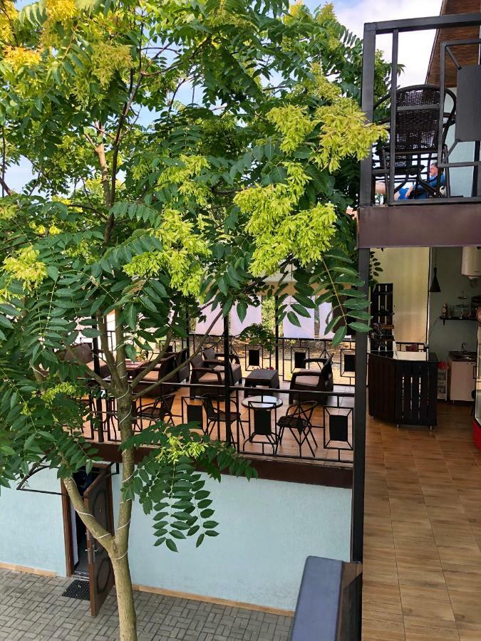 Hotel Capri Sukhumi Eksteriør billede