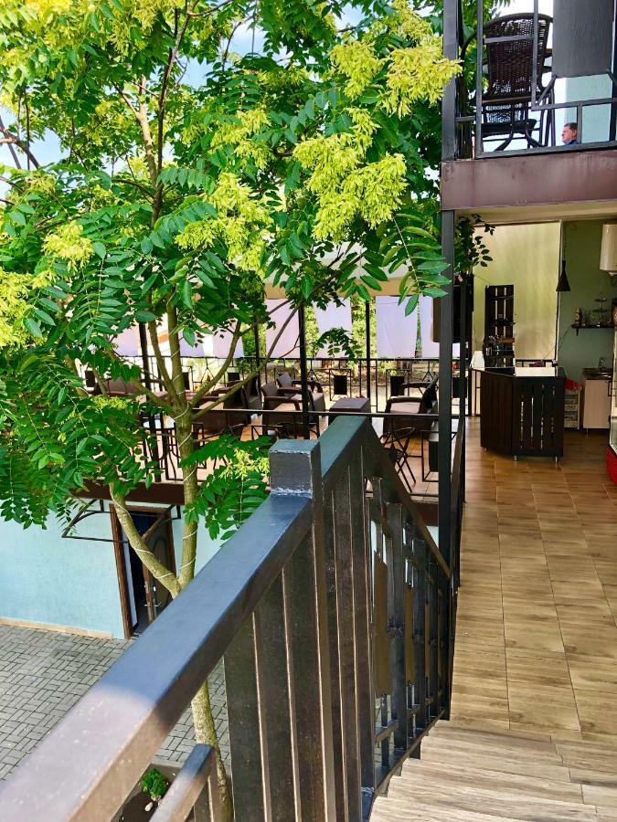 Hotel Capri Sukhumi Eksteriør billede